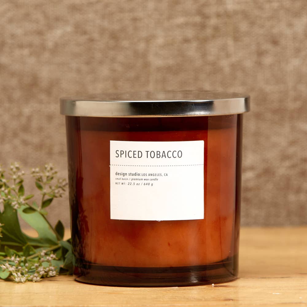 22.5 oz Spiced Tobacco Scented Candle
