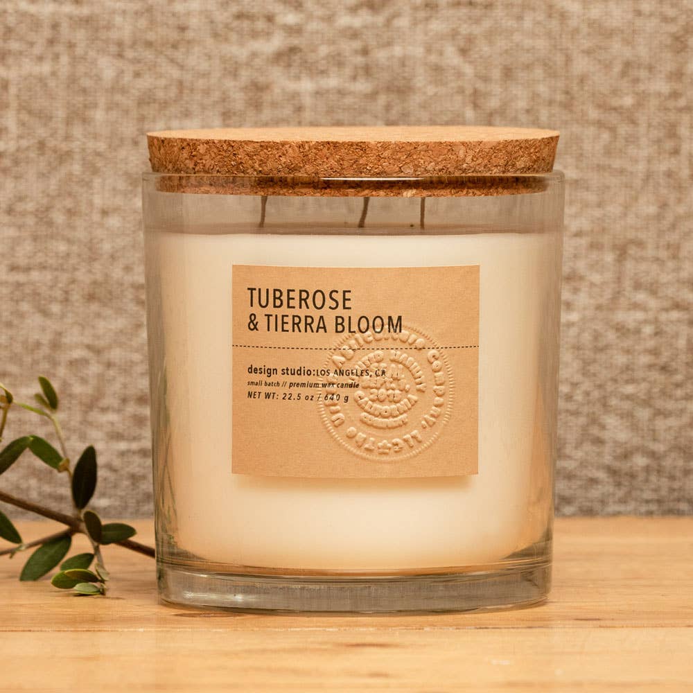 22.5 oz Tuberose & Tierra Bloom Scented Candle